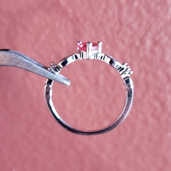 Ruby heart diamond ring - Picture 4 of 4